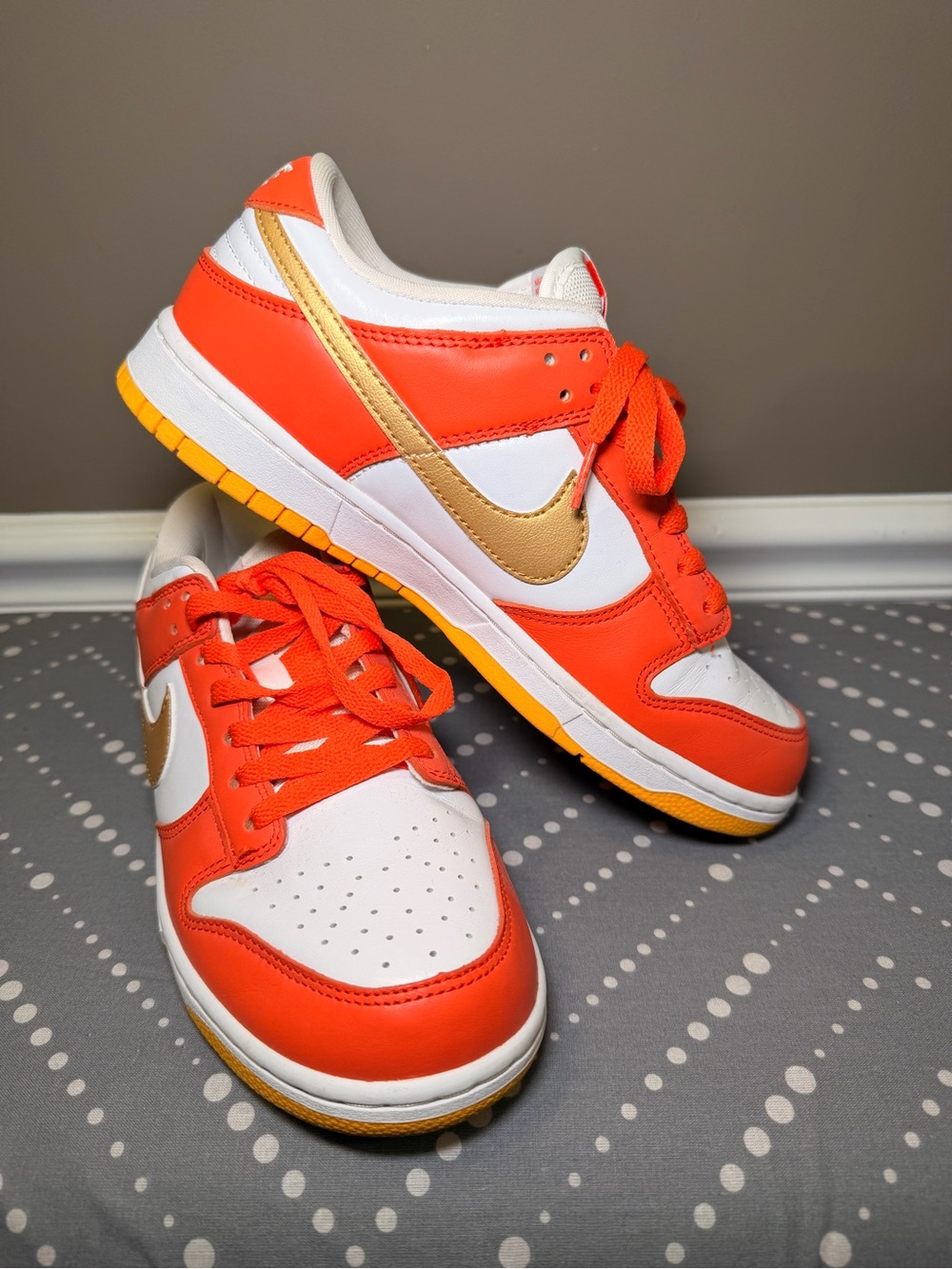 Nike Men’s Orange, White & Gold Low-Top Sneakers